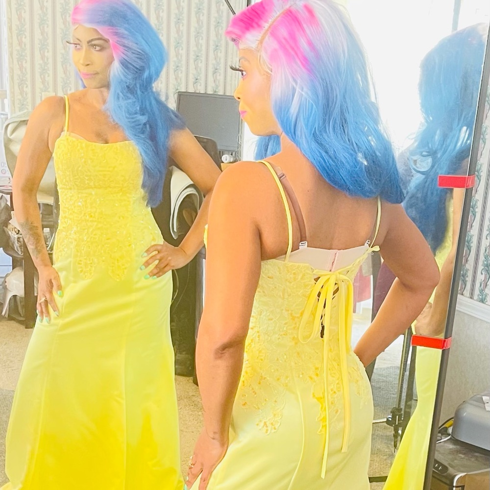 DJ Nights Dress Yellow size 5/6  with beads and sequins! Rare Find!